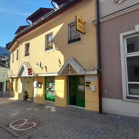 Jazmin Panzio Boseges Reggelivel Koezoes Konyhaval A Centrumban Nocleg ze śniadaniem Murau