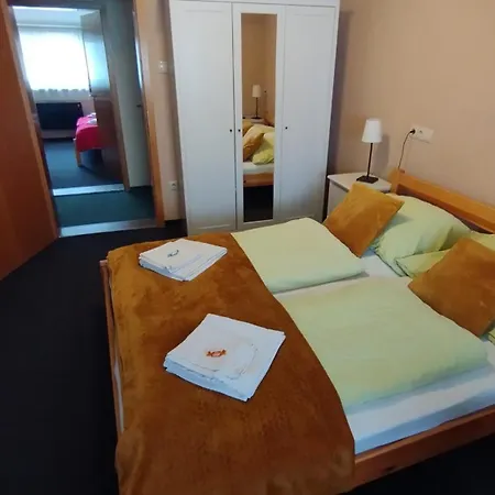 Jasmin Location Shared Kitchen Pet Friendly Murau