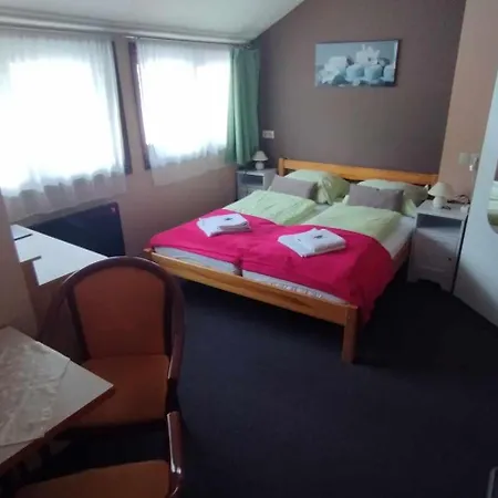 Jasmin Location Shared Kitchen Pet Friendly 住宿加早餐酒店 穆劳