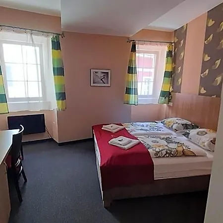 Alojamento de Acomodação e Pequeno-almoço Jasmin Location Shared Kitchen Pet Friendly 3*