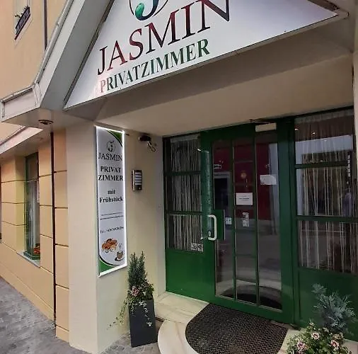 Jazmin Panzio Boseges Reggelivel Koezoes Konyhaval A Centrumban Bed & Breakfast Murau