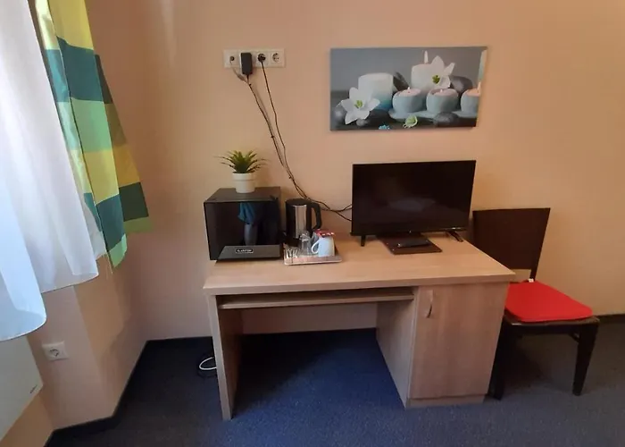 Bed & Breakfast Jazmin Panzio Boseges Reggelivel Koezoes Konyhaval A Centrumban 3*