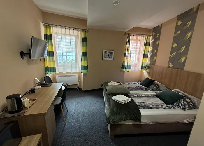 Jazmin Panzio Boseges Reggelivel Koezoes Konyhaval A Centrumban Bed & Breakfast 3*