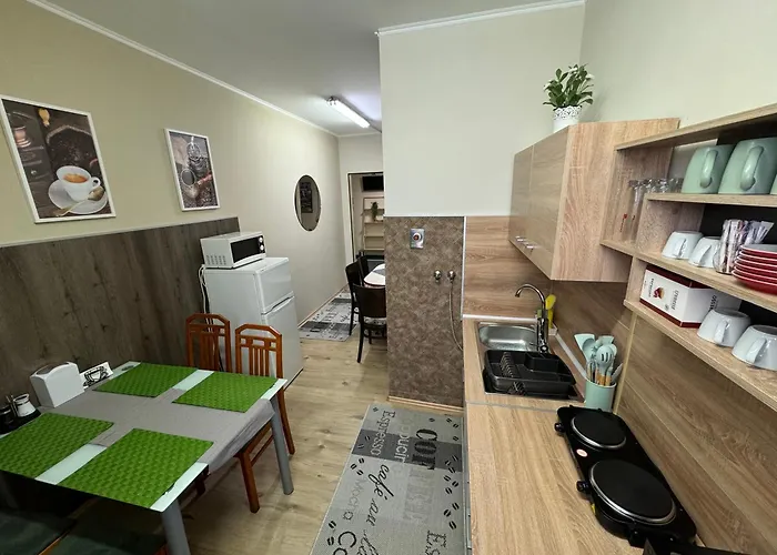 Jazmin Panzio Boseges Reggelivel Koezoes Konyhaval A Centrumban Bed & Breakfast Murau